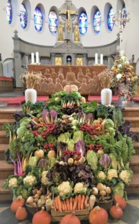 Erntedank Altar in St. Otto