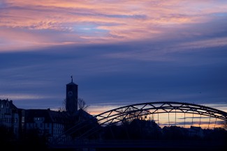 Herbst – Erlöserkirche und Luidpoldbrücke
